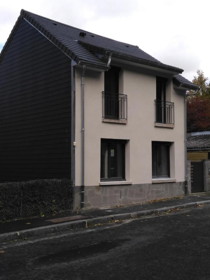 Villa Le petit poucet à La Bourboule Extérieur photo